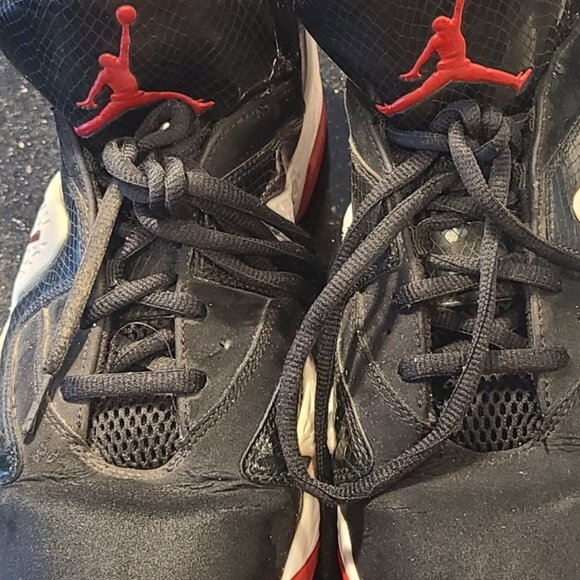 2011 Air Jordan High Tops Good Condition main image 4